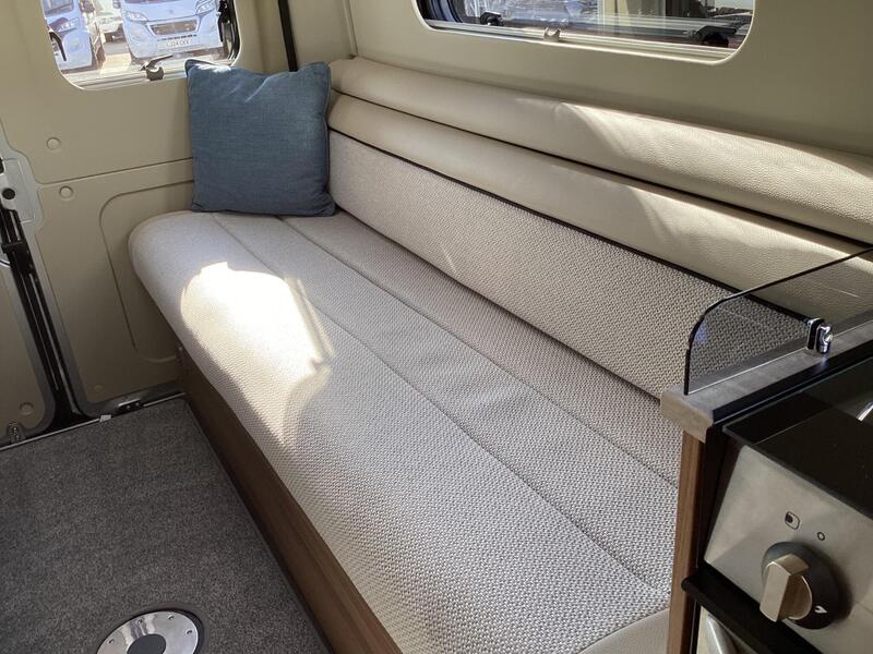 Auto-Trail V-Line 610 SE — image 18