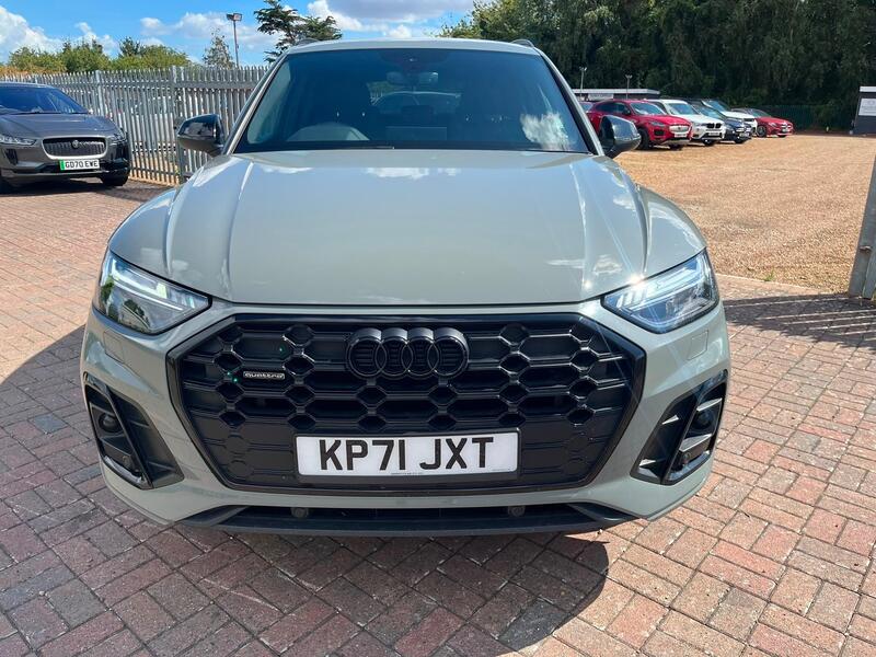 Audi Q5 view 7