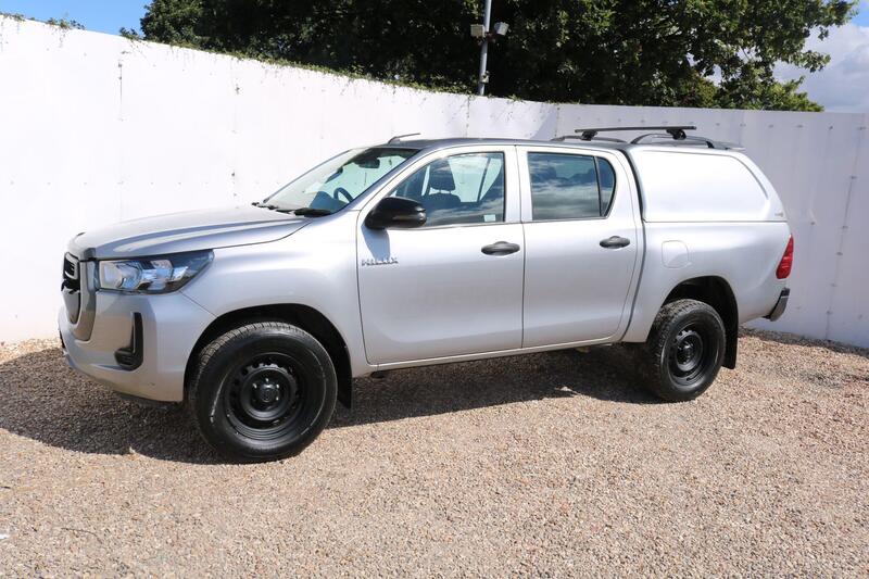 Toyota Hilux view 2