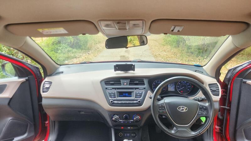2015 Hyundai i20 — photo 25