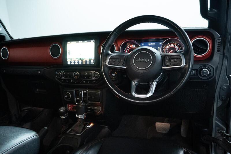 Jeep Wrangler view 4