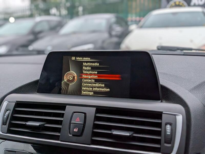 BMW 1 Series view 32