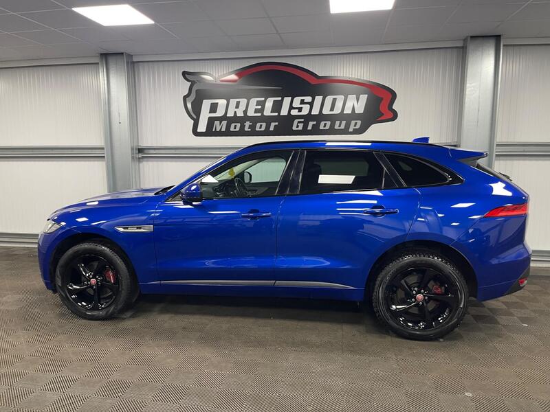 Jaguar F-Pace view 7