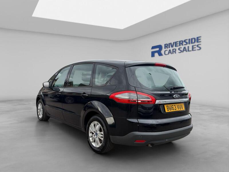 Ford S-Max view 6