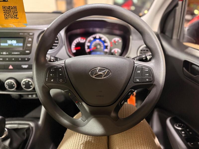 2017 Hyundai i10 — photo 21