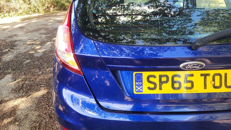 2015 Ford Fiesta — photo 21