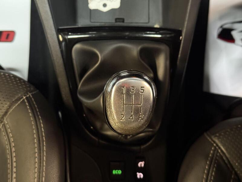 Renault Clio view 30
