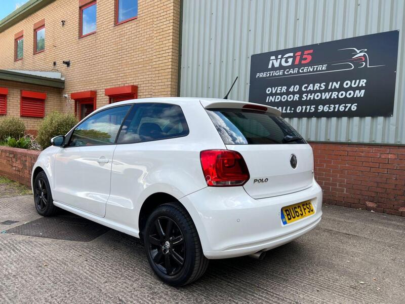 Volkswagen Polo view 4