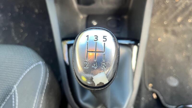 2019 Renault Clio — photo 35