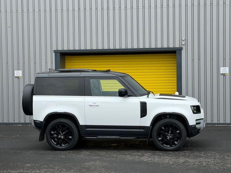 Land Rover Defender view 6