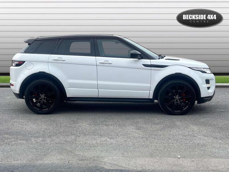 Land Rover Range Rover Evoque view 2