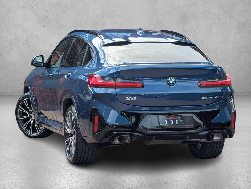 BMW X4 view 5