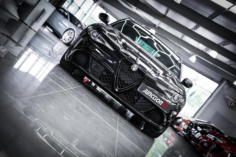 Alfa Romeo Giulia view 4