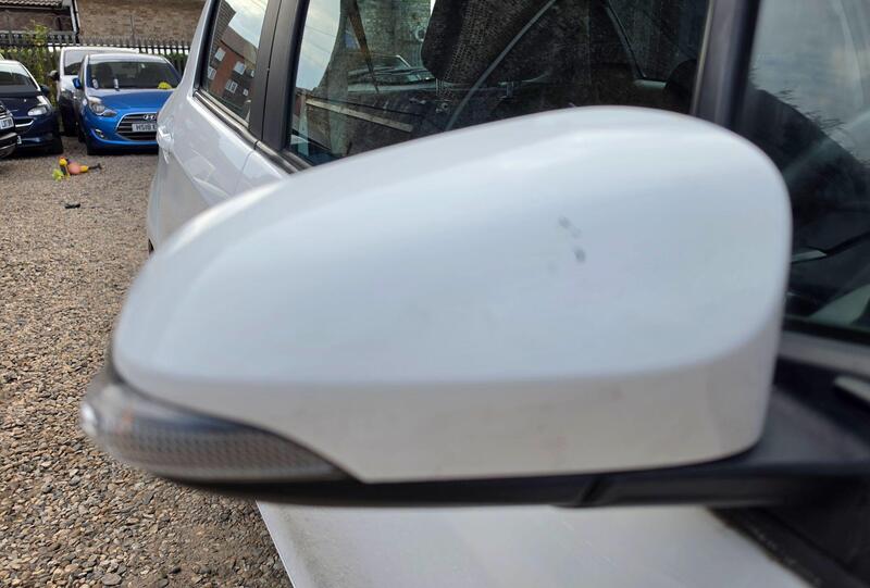 Toyota Yaris 1.33 Dual VVT-i Icon Euro 5 5dr Euro 5 thumbnail 28