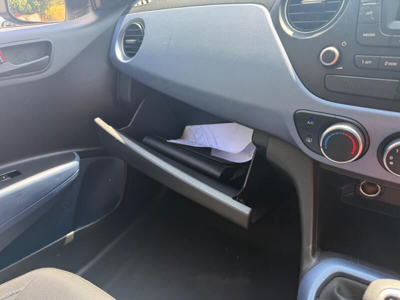 2014 Hyundai i10 — photo 24