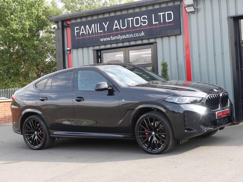 BMW X6 view 5