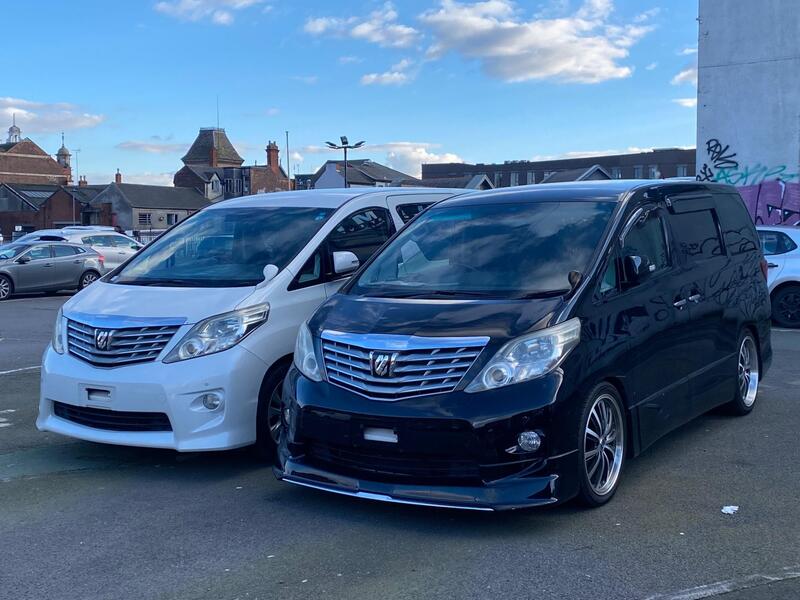 Toyota Alphard view 12