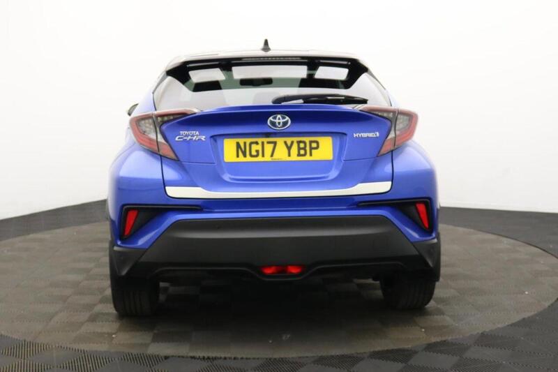 Toyota C-HR view 5
