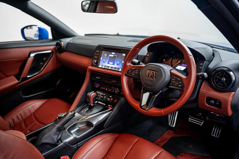 Nissan GT R view 2
