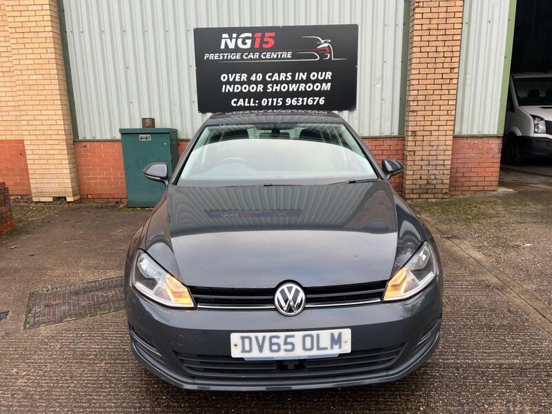 Volkswagen Golf view 4
