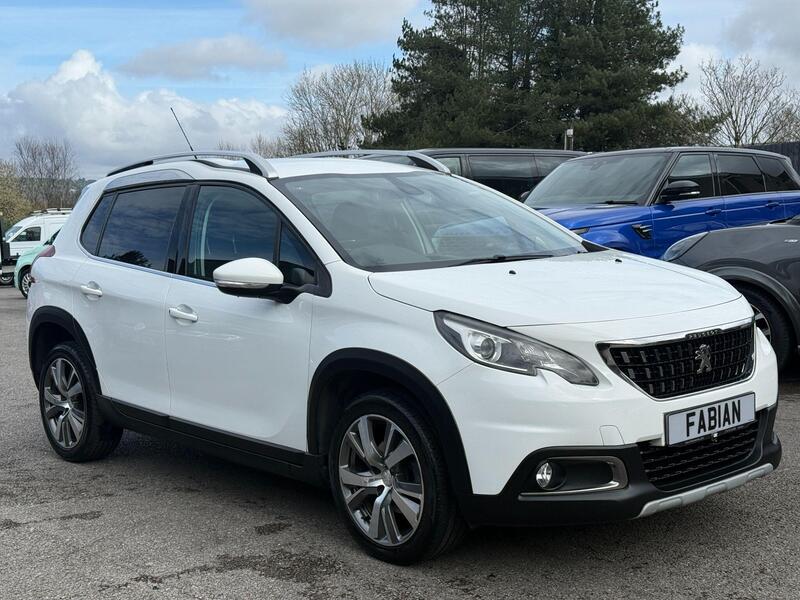 Peugeot 2008 view 5