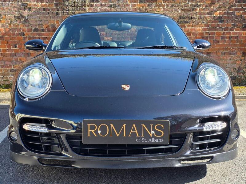 Porsche 911 view 4
