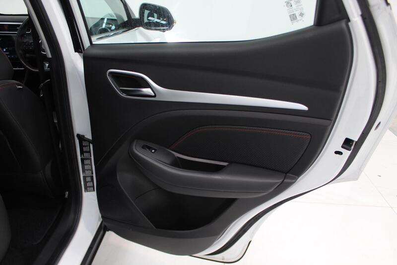 2022 MG MG ZS in White — image 31 of 70