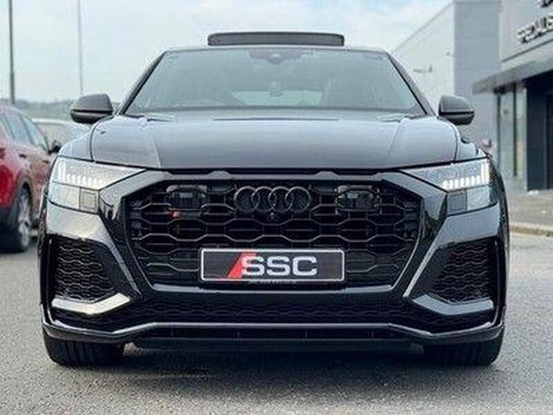 Audi Audi RSQ8 view 5