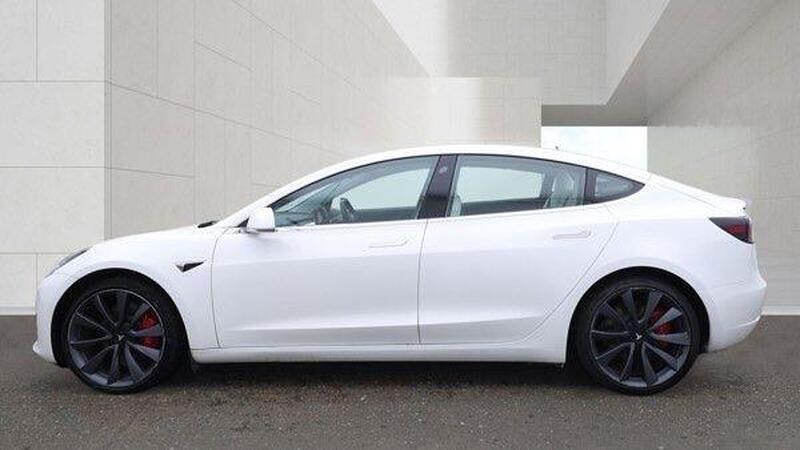 Tesla Model 3 view 4