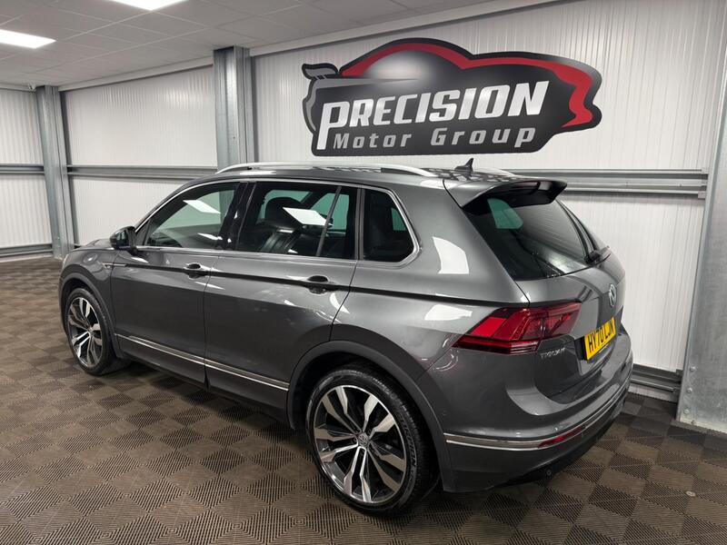 Volkswagen Tiguan view 5