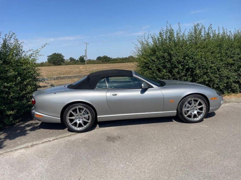 Jaguar XKR view 4