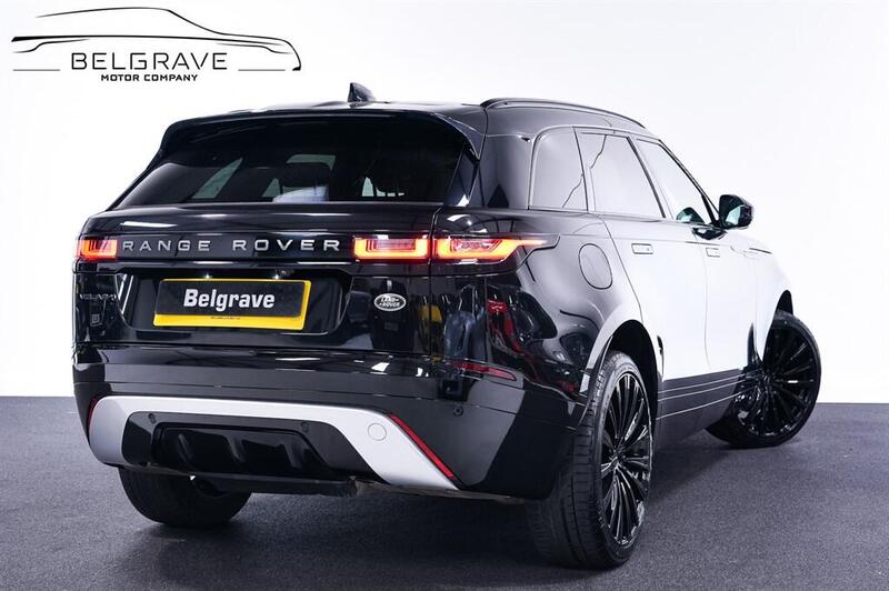 Land Rover Range Rover Velar view 3