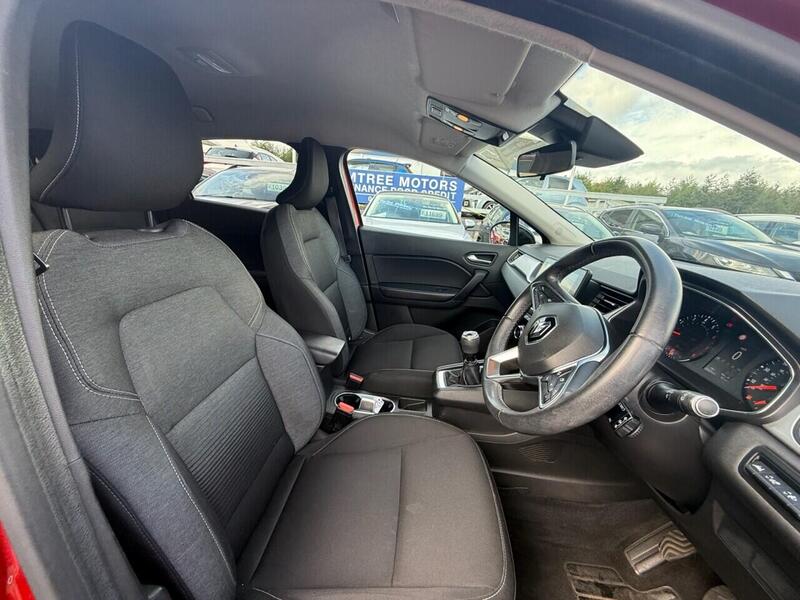 Renault Captur view 2