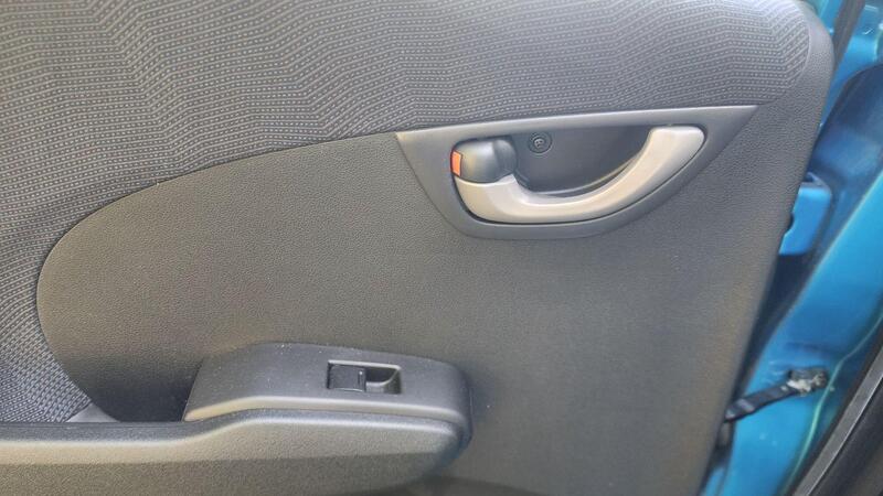 2010 Honda Jazz — photo 44