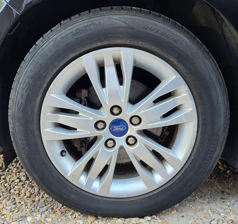 Ford Focus 1.6 Titanium Navigator Powershift Euro 5 5dr thumbnail 18
