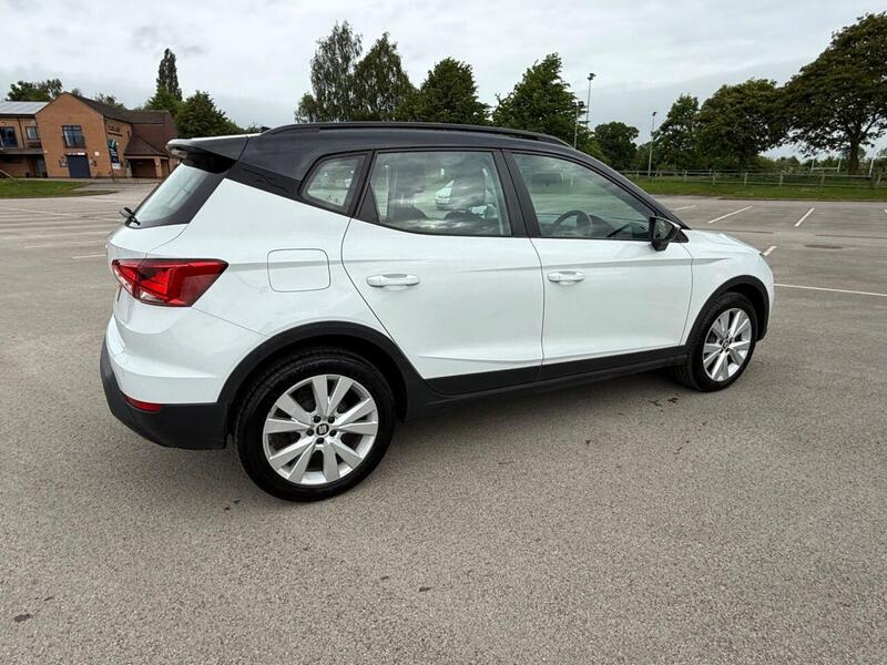 Seat Arona view 4