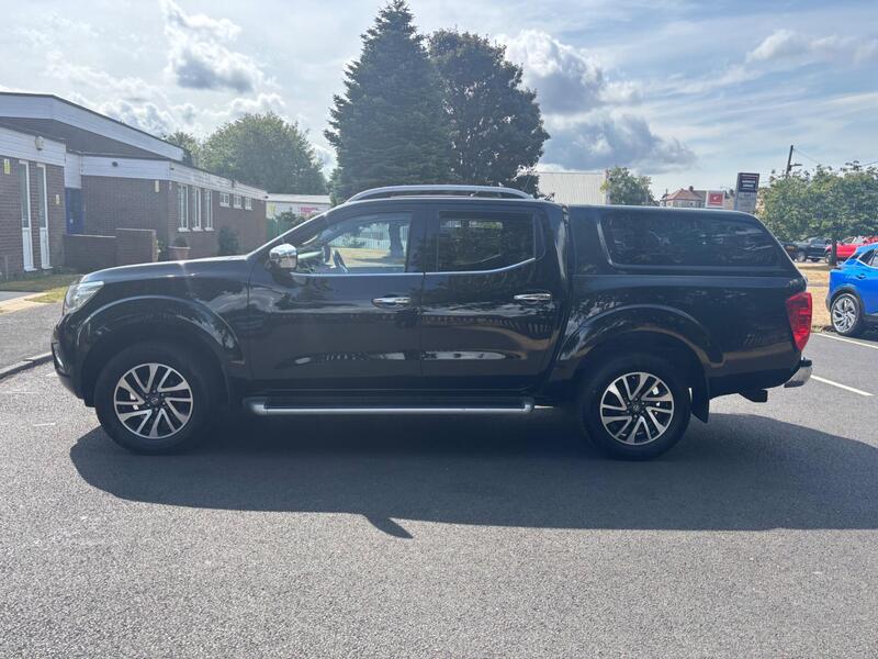 Nissan Navara view 4