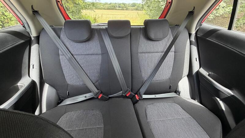 2015 Kia Picanto — photo 11