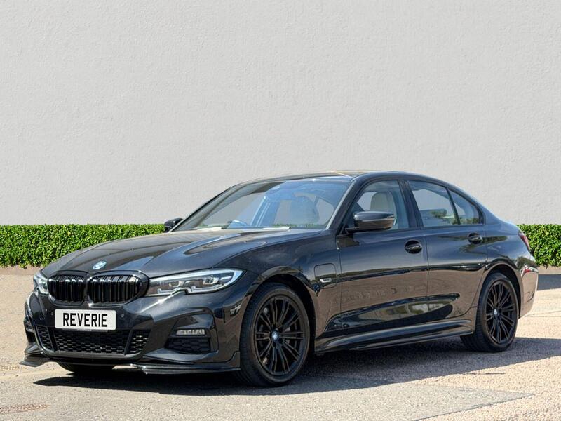 BMW 3 Series view 3
