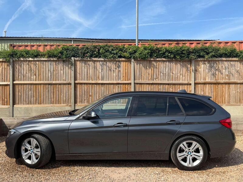 BMW 3 Series view 6