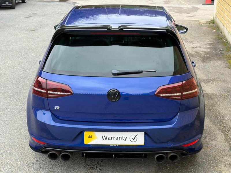 Volkswagen Golf view 4