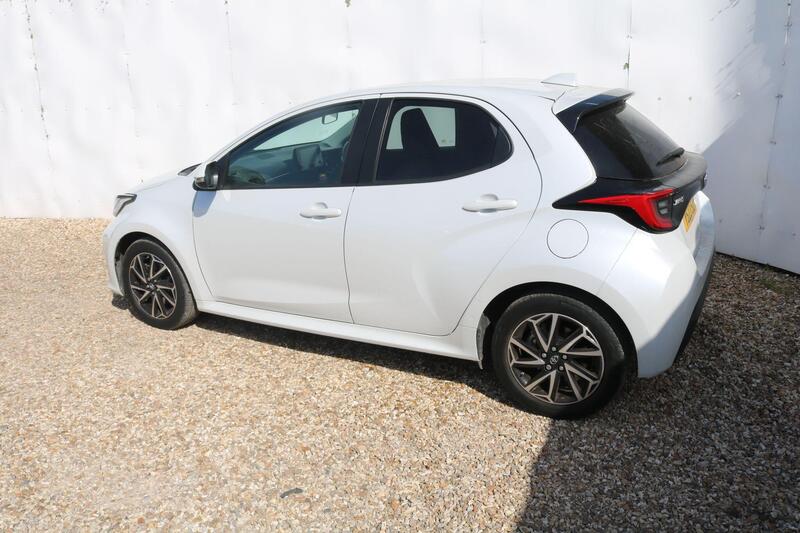 Toyota Yaris view 5