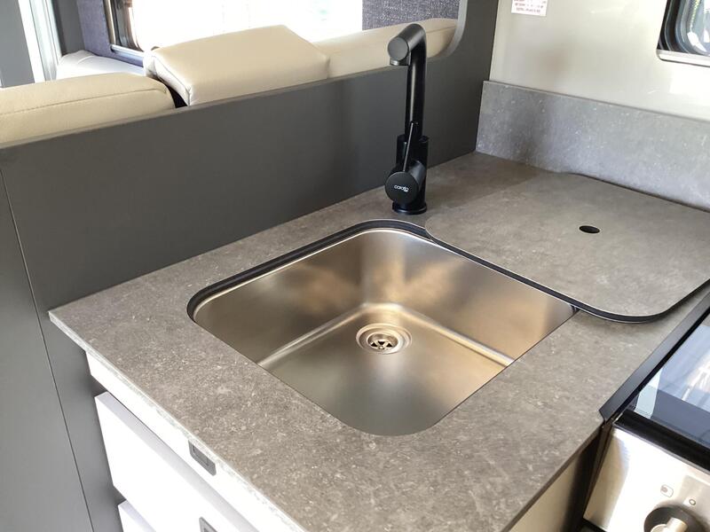 Auto-Trail F-Line F60 — image 18