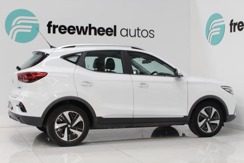 2022 MG MG ZS in White — image 9 of 70