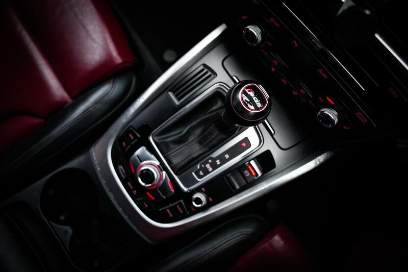 Audi SQ5 view 5