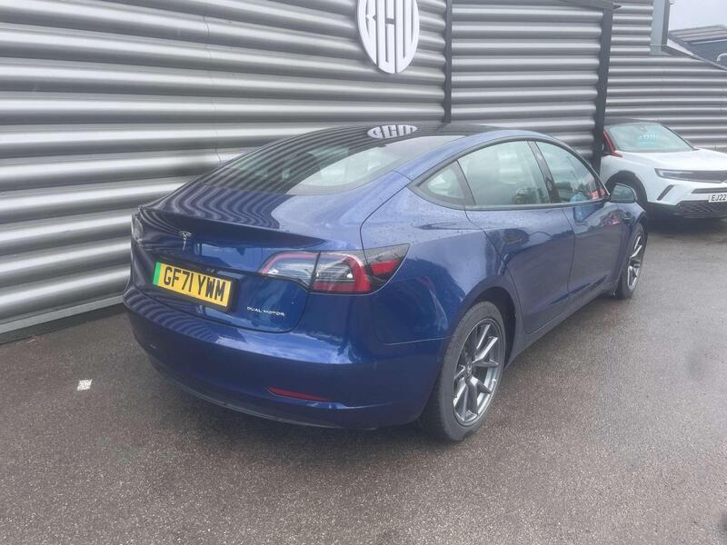 Tesla Model 3 view 6