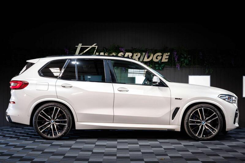 BMW X5 view 5