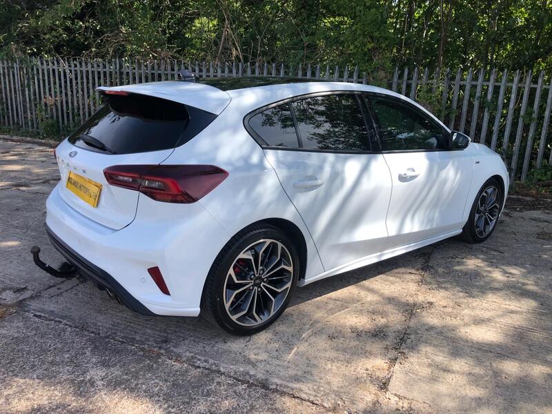 Ford Focus view 6