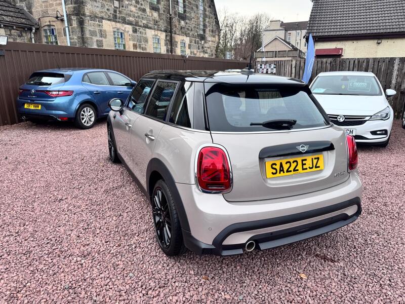 Mini Cooper view 4
