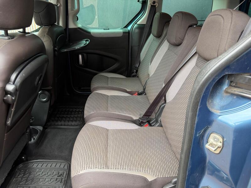 Peugeot Partner Tepee view 7